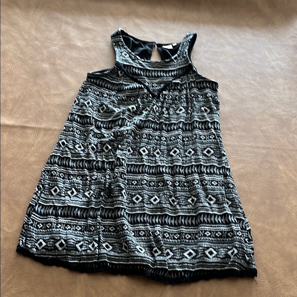 Girl size 16 Mudd Brand Stylish Black and White Kids Dress